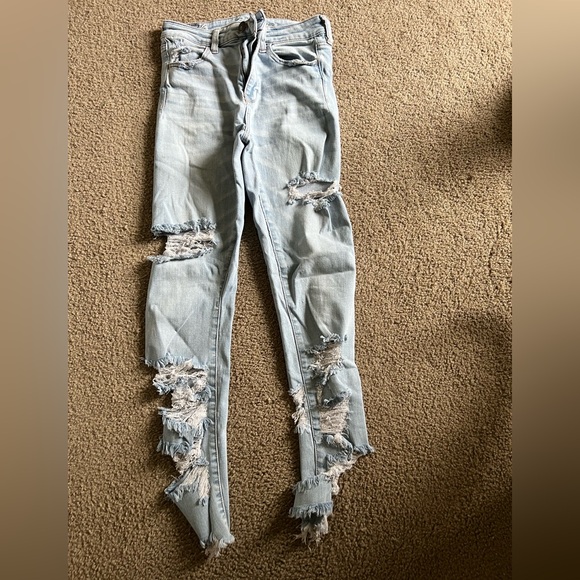 American Eagle Outfitters Light Blue Ripped Skinny Jeans - Picture 1 of 4